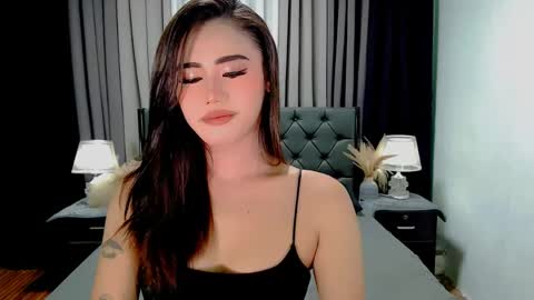 julie online show from 04-28-26, 11:54