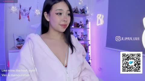 Snapshot of ji_hyun chatting on 02-28-25, 04:21 Ji  online show from 02-28-25, 04:21