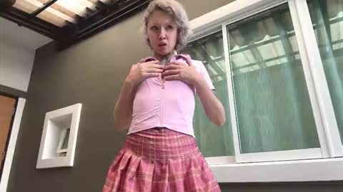 Snapshot of jigglipuff_ chatting on 03-01-26, 01:40 jigglipuff_ online show from 03-01-26, 01:40