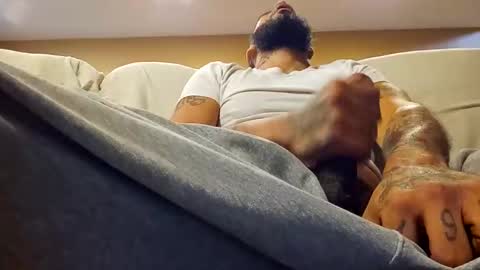 Snapshot of jillyjang202 chatting on 11-07-25, 06:52 HoopersRelease online show from 11-07-25, 06:52