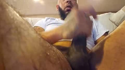 Snapshot of jillyjang202 chatting on 11-08-25, 02:39 HoopersRelease online show from 11-08-25, 02:39