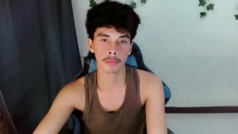 Snapshot of jim_cumxx chatting on 09-20-25, 08:32 JIMBOY online show from 09-20-25, 08:32