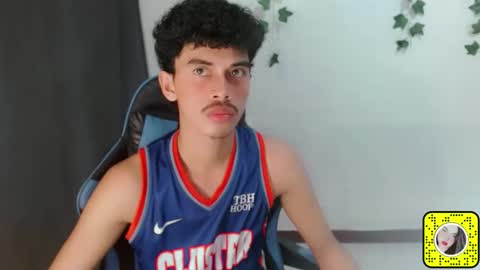 Snapshot of jim_cumxx chatting on 09-23-25, 11:02 JIMBOY online show from 09-23-25, 11:02