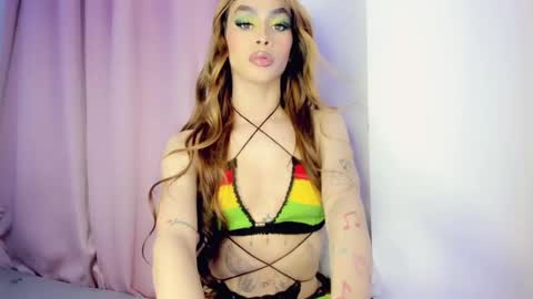 Snapshot of jimenna__ chatting on 02-17-25, 06:20 jimenna online show from 02-17-25, 06:20