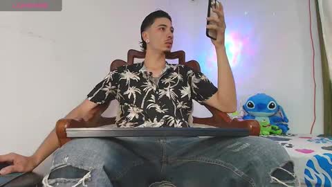 Jimm  Independent Model  online show from 09-10-25, 01:00