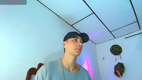 Jimm  Independent Model  online show from 01-09-26, 12:19