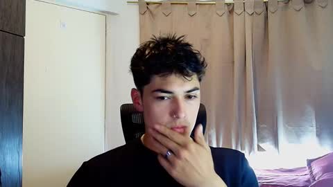 Snapshot of jimmy_classic chatting on 10-31-25, 07:04 jimmy_classic online show from 10-31-25, 07:04