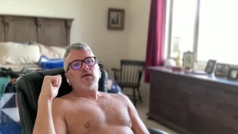 Dad of Three online show from 01-03-25, 06:24