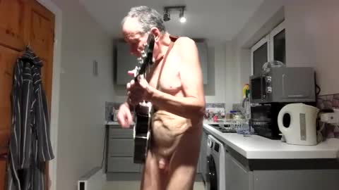 Snapshot of jimmybenido chatting on 01-13-26, 05:51 Jim Redgewell online show from 01-13-26, 05:51