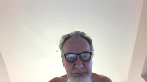 Snapshot of jimmybenido chatting on 03-04-26, 06:03 Jim Redgewell online show from 03-04-26, 06:03