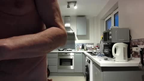 Snapshot of jimmybenido chatting on 03-05-26, 05:53 Jim Redgewell online show from 03-05-26, 05:53