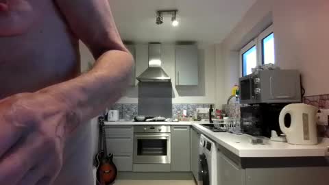 Snapshot of jimmybenido chatting on 03-06-26, 06:04 Jim Redgewell online show from 03-06-26, 06:04