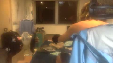 jimmyyang0822 online show from 11-30-25, 11:36