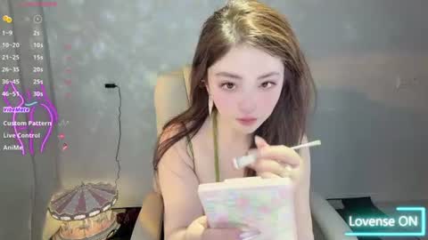 jingtian_8888 online show from 06-18-26, 04:35