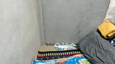 Snapshot of jinky212 chatting on 06-11-26, 12:19 jinky212 online show from 06-11-26, 12:19