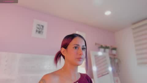 Snapshot of jinx_dh chatting on 09-20-25, 02:40 Jinx online show from 09-20-25, 02:40