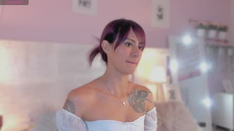 Snapshot of jinx_dh chatting on 10-07-25, 02:03 Jinx online show from 10-07-25, 02:03