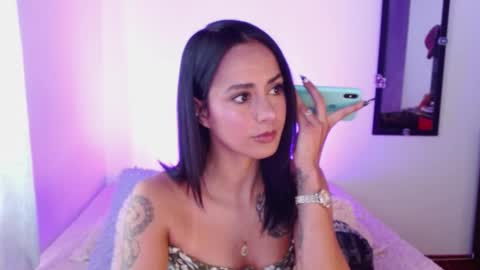 Snapshot of jinx_dh chatting on 11-16-25, 01:49 Jinx online show from 11-16-25, 01:49