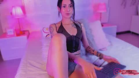 Snapshot of jinx_dh chatting on 01-15-26, 02:54 Jinx online show from 01-15-26, 02:54