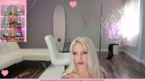Snapshot of jinxy_loves chatting on 05-23-26, 06:56 jinxy loves online show from 05-23-26, 06:56