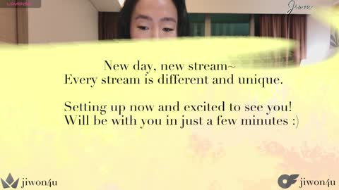 Jiwon online show from 01-25-25, 12:26