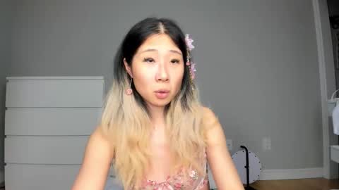 Snapshot of jiwooe chatting on 03-13-26, 10:38 Jiwoo online show from 03-13-26, 10:38