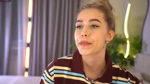 Jenny online show from 02-25-26, 08:13