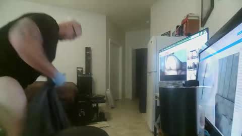 Snapshot of jlarryberry chatting on 12-02-25, 04:18 jlarryberry online show from 12-02-25, 04:18