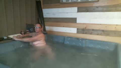 Snapshot of jna1009 chatting on 01-11-26, 01:21 amanda and jake online show from 01-11-26, 01:21