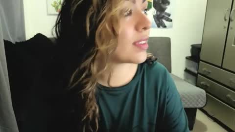 Snapshot of joan_allen chatting on 05-05-26, 04:59 Johana online show from 05-05-26, 04:59