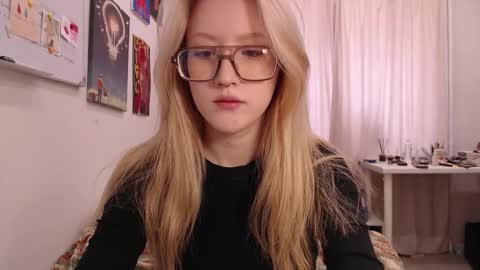 Snapshot of joan_kiss chatting on 09-24-25, 08:17 joan_kiss online show from 09-24-25, 08:17