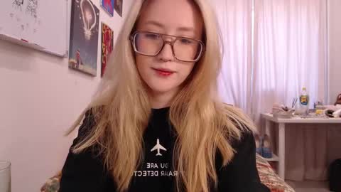 Snapshot of joan_kiss chatting on 10-20-25, 07:20 joan_kiss online show from 10-20-25, 07:20