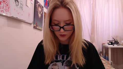 joan_kiss online show from 12-23-25, 08:56