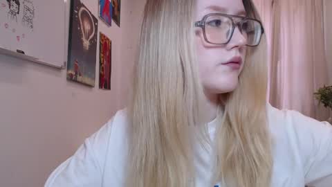 joan_kiss online show from 05-01-26, 08:19