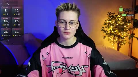 Snapshot of joan_night chatting on 12-14-25, 07:07 J online show from 12-14-25, 07:07