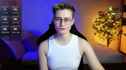 Snapshot of joan_night chatting on 12-15-25, 07:07 J online show from 12-15-25, 07:07