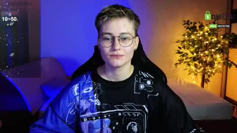 Snapshot of joan_night chatting on 12-22-25, 07:11 J online show from 12-22-25, 07:11