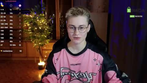 Snapshot of joan_night chatting on 02-25-26, 08:18 J online show from 02-25-26, 08:18