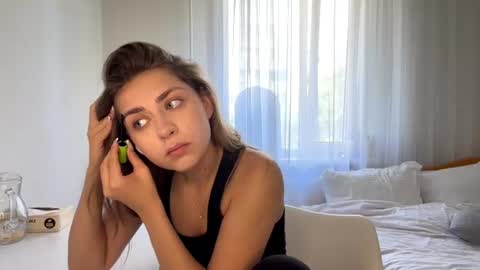 Bella online show from 08-09-26, 11:37