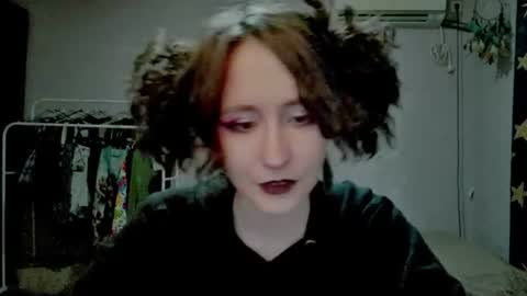 Joannatompson online show from 06-19-26, 12:26