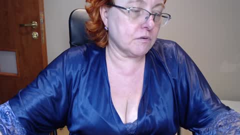 Snapshot of joannaandneighbour chatting on 12-13-24, 01:22 Joanna and Greg online show from 12-13-24, 01:22