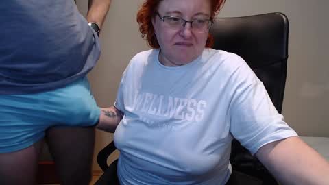 Snapshot of joannaandneighbour chatting on 12-14-24, 05:36 Joanna and Greg online show from 12-14-24, 05:36