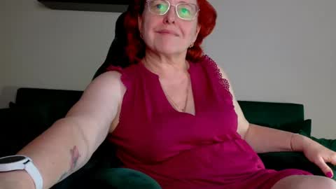 Snapshot of joannaandneighbour chatting on 06-01-26, 08:38 Joanna and Greg online show from 06-01-26, 08:38