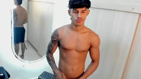 Snapshot of joao_da_silva19 chatting on 06-12-26, 01:21 Joao Da Silva online show from 06-12-26, 01:21
