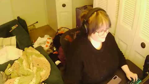 joblessegirl online show from 03-29-26, 01:38