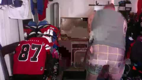 Snapshot of jockdad87 chatting on 01-18-26, 10:02 JockDad87 online show from 01-18-26, 10:02