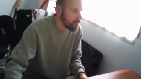 Snapshot of jocouker chatting on 03-12-26, 09:26 Jocouker online show from 03-12-26, 09:26