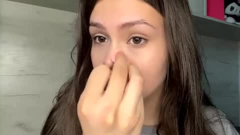 Mila online show from 05-26-26, 10:44