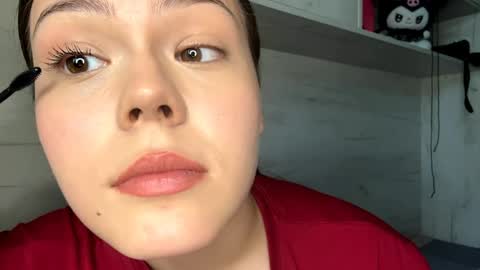 Mila online show from 06-06-26, 08:52