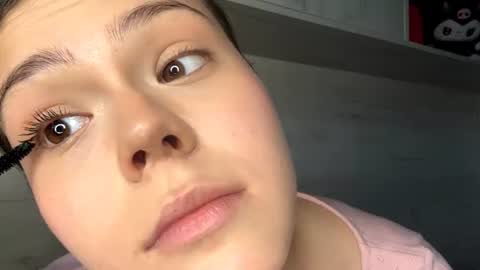 Mila online show from 06-15-26, 11:45